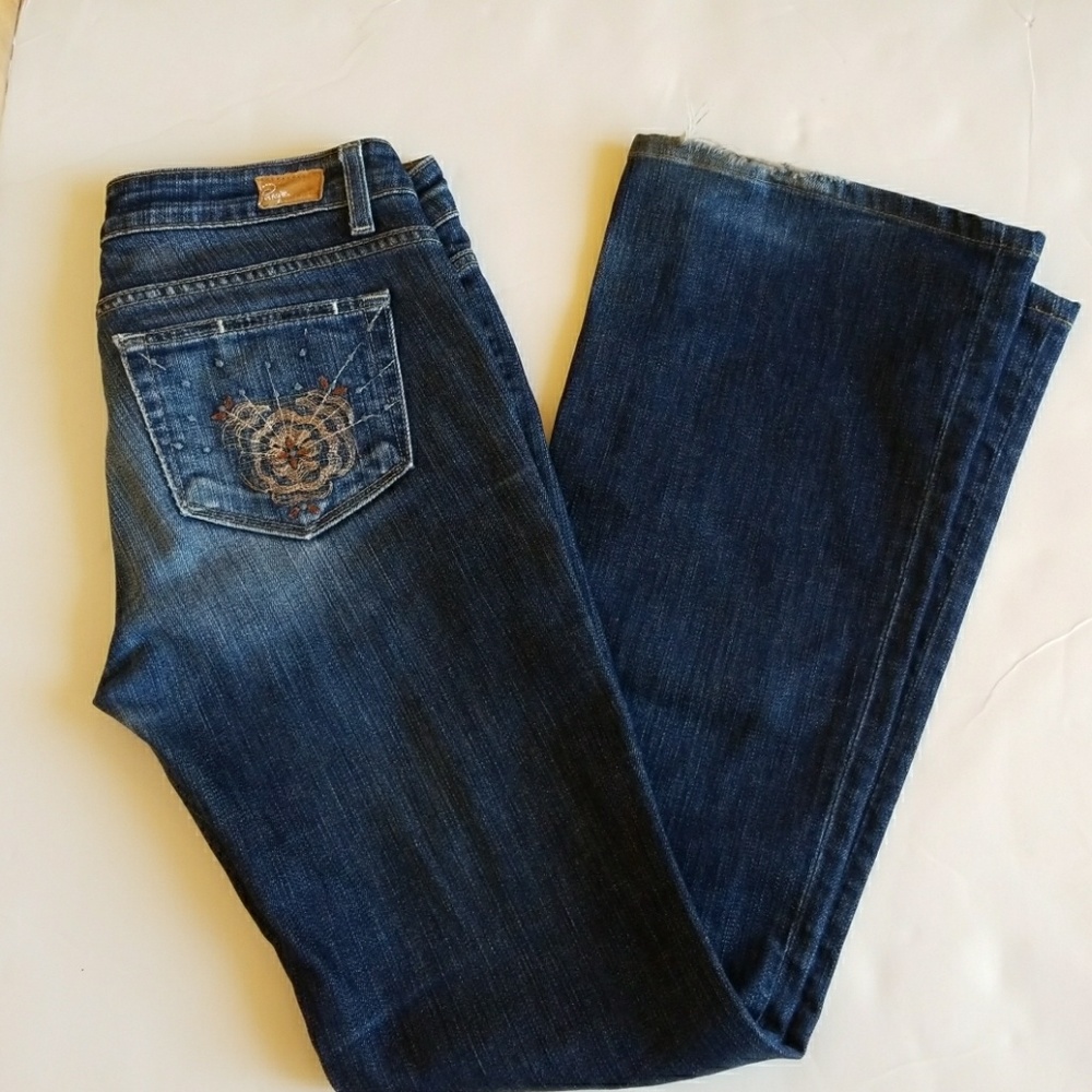Paige flare leg jeans size 28